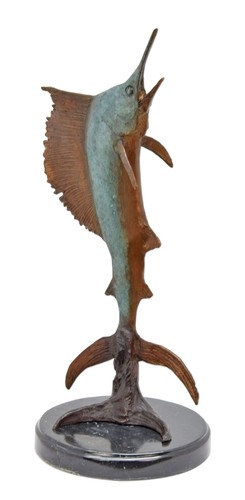 Una scultura bronzo - scultura,