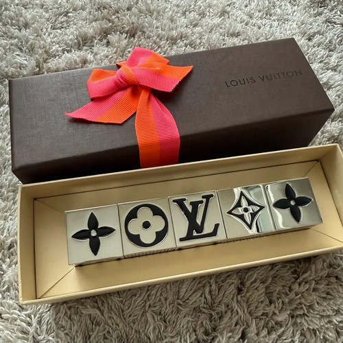 Authentic louis vuitton - louis, dice