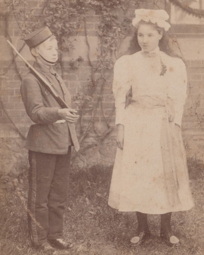 Victorian cabinet card photo - card,