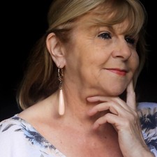 Orecchini Dormeuse Serpente Nero Goccia Lunga Corallo Rosa Pallido QD7