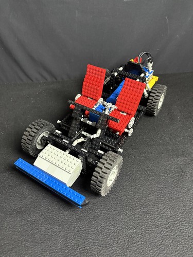 Lego 8860 car chassis - lego,