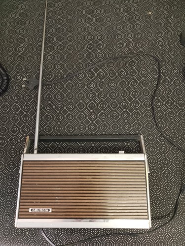 Radio grundig magic 303