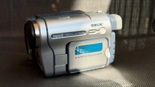 Videocamera Sony Digital Handycam DCR-TRV255E Digital8