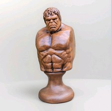 Mezzo busto l'incredibile Hulk