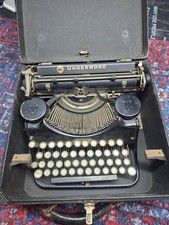 Underwood  Portable Typewriter