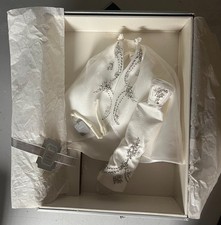 doll barbie joyeux solo OUTFIT con SCATOLA