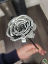 Saldato a mano, metallo per