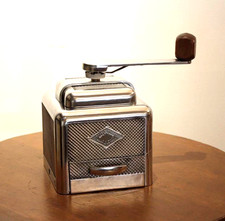 Mulino da caffè, MOULUX