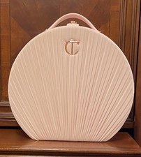 Cuscino Charlotte Tilbury Talk