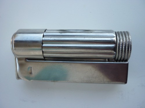 Accendino tipo zippo militare