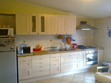 cucina usata, poco sfruttata solida, 4 metri lineari compreso cappa smeg