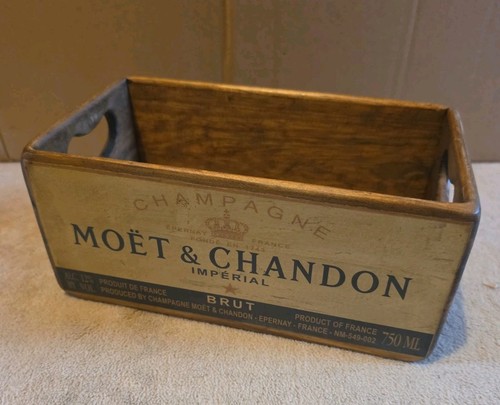 Moet chandon reserve - &,