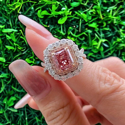 Anello compleanno smeraldo