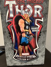 Statua dipinta Bowen Designs