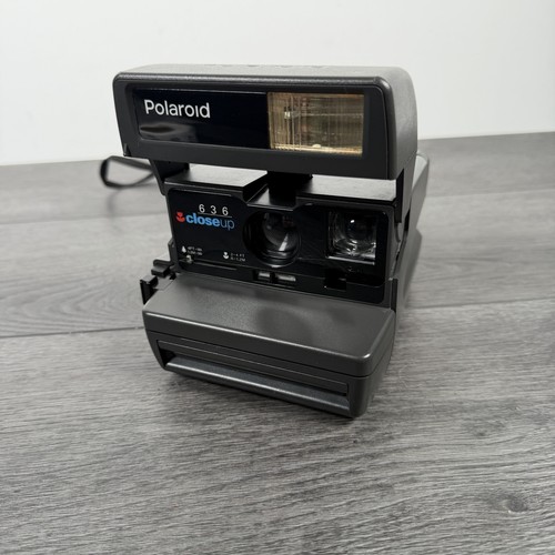 Polaroid 636 close - close, up
