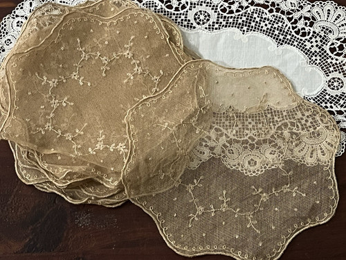 Antichi centrini pizzo a - 9,