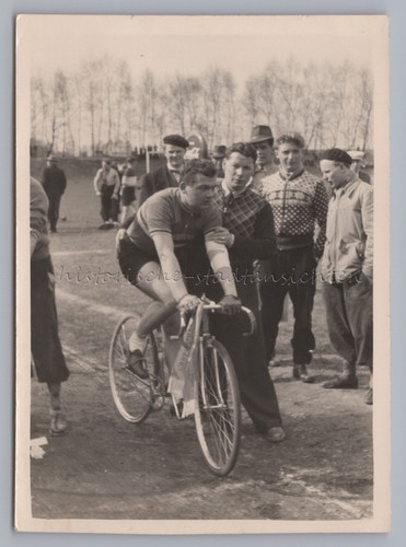 Corsa bicicletta - corsa, in