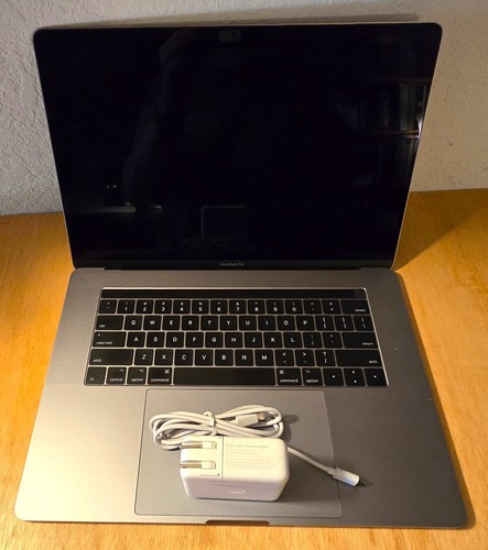 Apple macbook pro - pro, a1707