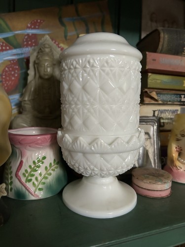 Lampada fata vetro latte