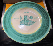 PIATTO ceramica decoro a mano PAESAGGIO TORRE E CASE - VIETRI primi 900