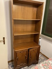 Scaffale in legno a 3 ripiani con 2 ante filettate