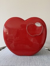 Nina Ricci France “Extra