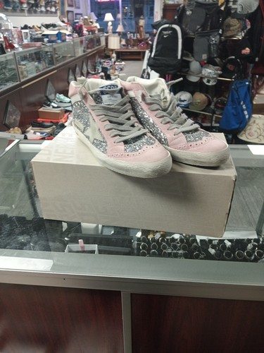 Golden goose sneaker - golden,
