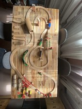 pista in legno per treni