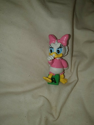 Baby daisy duck - baby, pato