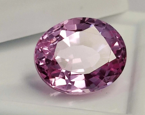 Spinello rosa taglio ovale - taglio,