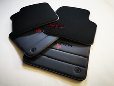 TAPPETINI IN PELLE E VELLUTO