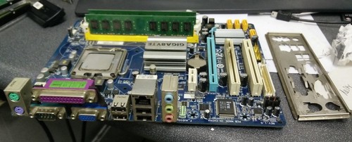 Scheda madre gigabyte - scheda,