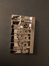 Fender HiMass 5 Corde Basso Wide Bridge Jazz Precisione Cromato