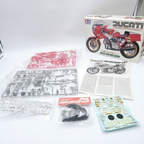 Tamiya scala ducati 900 - scala, 1:12