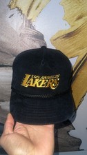 Cappello vintage Los Angeles Lakers in velluto a coste con scritta in movimento e berretto con zip