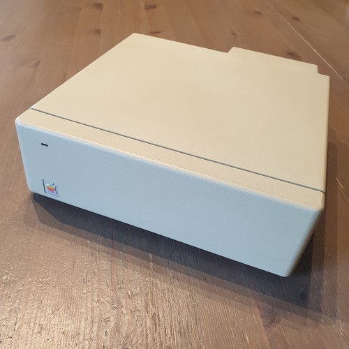 Macintosh hard disk - disk, 20