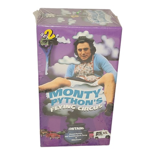 Monty python flying - monty,