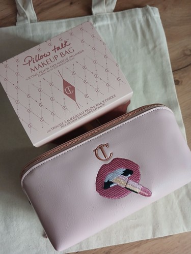Charlotte tilbury pillow - tilbury, talk