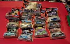 Lotto di 13 giocattoli