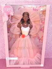 Barbie doll signature peaches - signature,