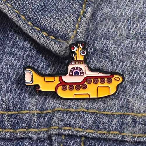 Pin pins the beatles - beatles, yellow
