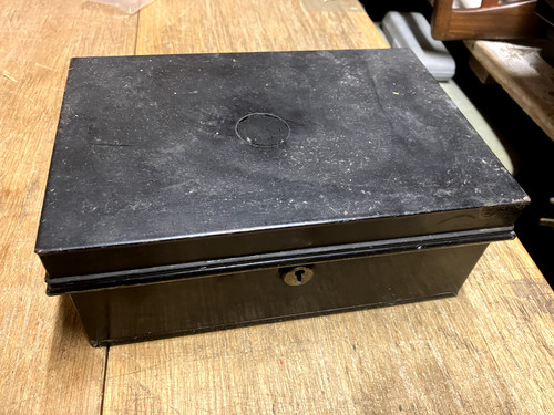 Small black japanned - small,