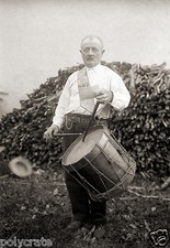 Ritratto Uomo E Son Tamburo -