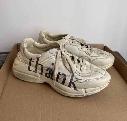 Mrsp 2000 gucci sneakers - $2000,