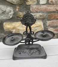 Vecchia Bilancia In Ghisa