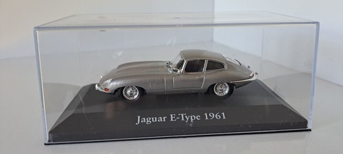 Jaguar type 1961 - type, gris