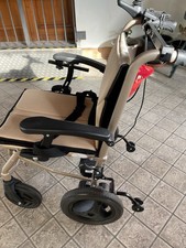 CARROZZINA ELETTRICA LEGGERA PIEGHEVOLE AUTONOMIA 25KM ANZIANI E DISABILI