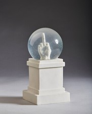 Maurizio cattelan o v - maurizio, l.o.v.e