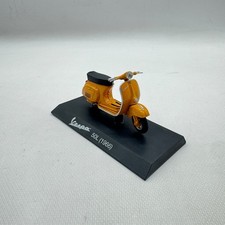 MODELLINO SCOOTER VESPA 50L 1966 - MAISTO - SCALA 1:18