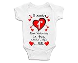Puzzletee Body Neonato Simpatico Famiglia Cuore Idea Regalo Bimbi Neonati Trio con Frase Love (il nostro Primo San Valentino in 3)